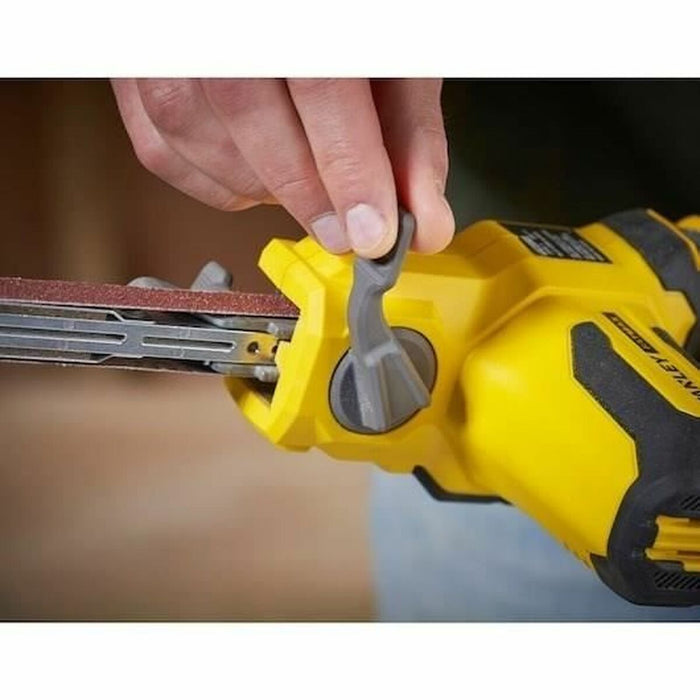 V2HCB686E799A8D94E65E8A2061838A0C15R7637672P4