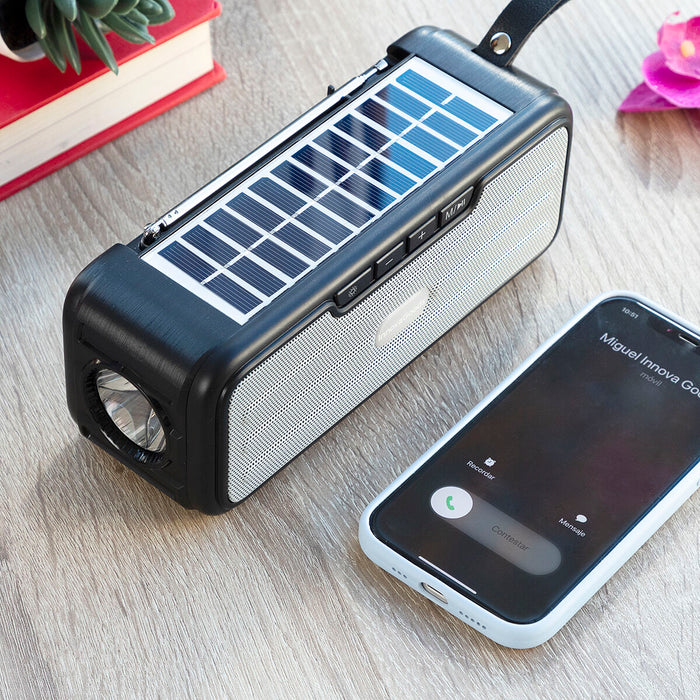 Kabelloser Lautsprecher mit Solarzellen und LED-Taschenlampe Sunker InnovaGoods