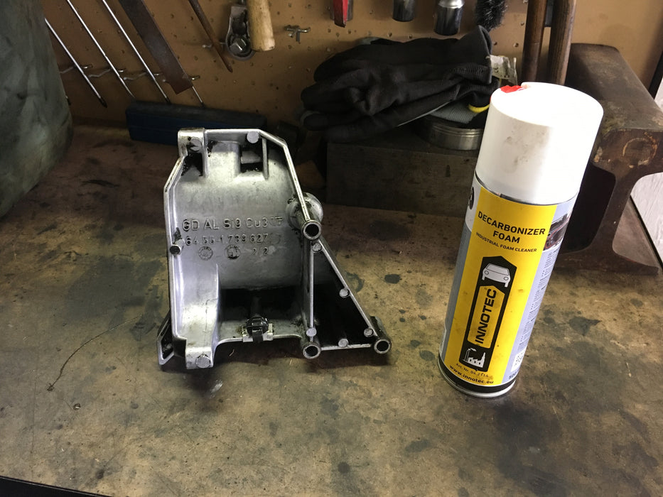 Innotec Decarbonizer Foam Anwendung und Details 6