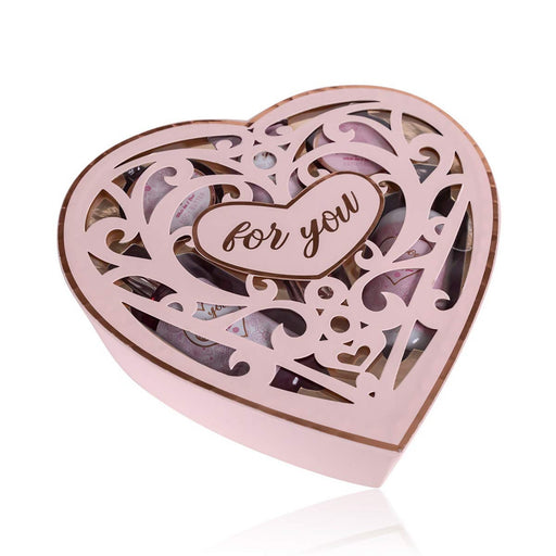 Beauty Geschenkset Hearts, Bade- & Dusch-Set für Frauen, Mamas und Damen in Herzbox