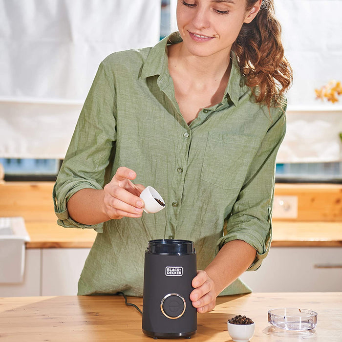 Black + Decker - Elektrische Mühle für Kaffee, Nüsse, Gewürze, Samen. Schnell, 150W, 50g, Behälter und Klingen aus Edelstahl