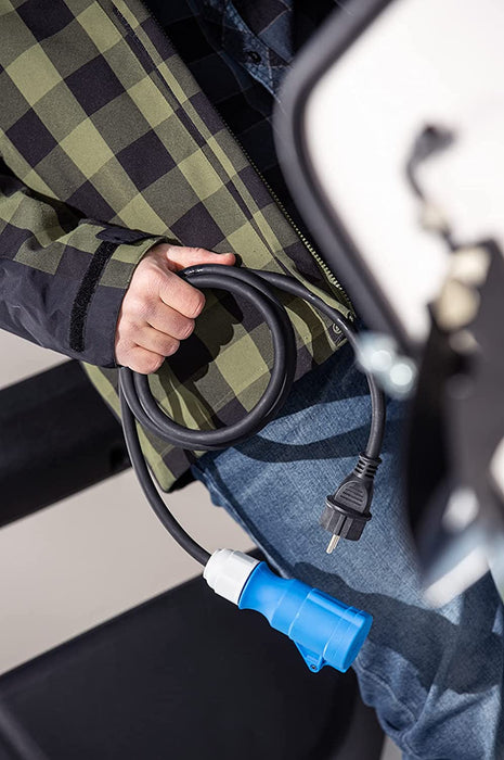 CEE Outdoor Adapterleitung 1,5m, CEE-Kupplung 3-polig mit powerlight Spannungsanzeige + Schutzkontaktstecker, für Outdoor-Einsatz mit IP44