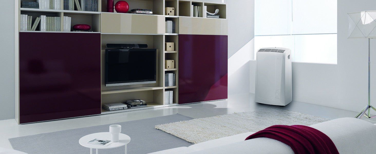 De'Longhi Pinguino PAC N82, Mobile Klimaanlage für Räume bis zu 80 m³, 9.400 BTU/h, 2,4 kW, 63 dB, Entfeuchtungsfunktion, Energieeffizienzklasse A, 12h-Timer, Weiß