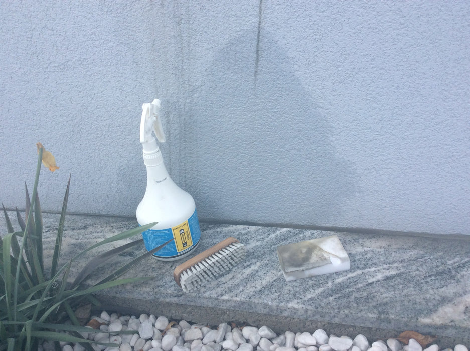 2 Stück Innotec Easy Clean Reinigungsmittel - Flüssiger Universalreiniger - entfernt Nikotin, Fett, Schmutz, Streusalz, Silikon, Ruß, Schmutz, Nikotin