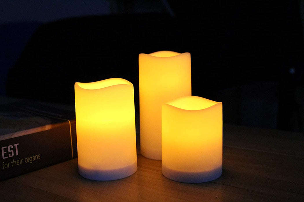 Flammenlose Kunststoff-Stumpenkerzen für Außen- und Innenbereich, LED-Kerzen mit Fernbedienung und Timer, 3 Kerzen, verwendet durch 3 AAA-Batterien