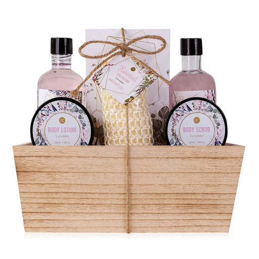 Floral Dreams im Holzkorb Bade-, SPA und Dusch Set Lavendel Duft – 7-teiliges Geschenk set in dekorativem Korb aus Holz
