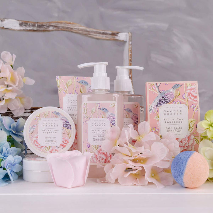 Geschenkset Secret Garden Bade Und Dusch Set Mit White Tea & Apricot Duft - 8-Teiliges Geschenk-Set