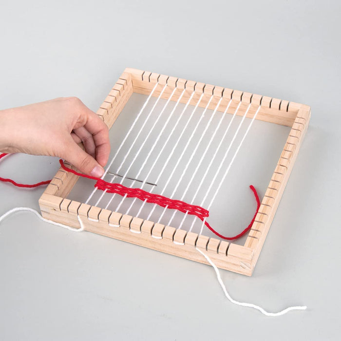 Holz Webrahmen, 23x23 cm, quadratisch, Webbreite 18 cm, All-in-one-Starterset mit Rahmen, Wolle, Garn, Nadel, Webkamm, Schiffchen, Pinienholz