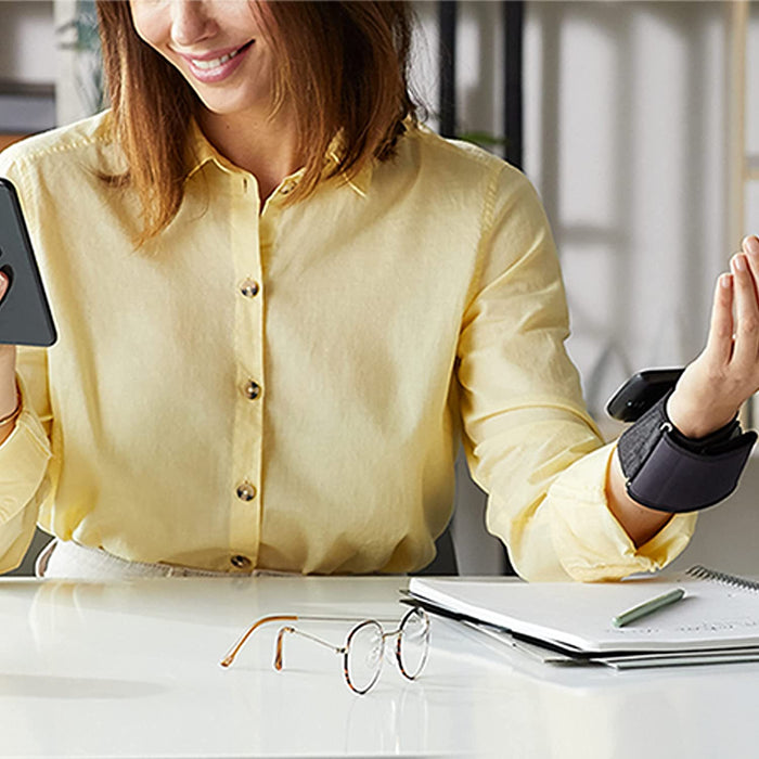 Intelli IT digitales Handgelenk-Blutdruckmessgerät, klinisch validiert auch bei Übergewicht, Bluetooth- und Smartphone-kompatibel, Testsieger 