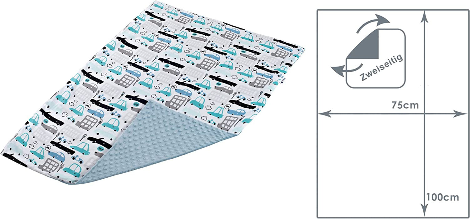 Krabbeldecke 100% Baumwolle 75x100cm doppelseitig multifunktional Minky Kuscheldecke für Kinderwagen weich flauschig (Cars mit hellblau Minky)