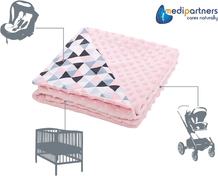 Krabbeldecke 100% Baumwolle 75x100cm doppelseitig multifunktional Minky Kuscheldecke für Kinderwagen weich flauschig (rosa Dreiecke Hellrosa Minky)