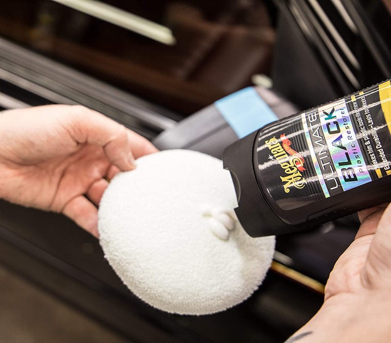 Meguiar's Ultimate Black Plastic Restorer Plastikpflege, 355ml