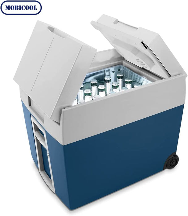 Elektrische Kühlbox mit Rollen passend für eine komplette Getränkekiste / Bierkiste, 48 Liter, 12 V und 230 V für Auto, Lkw, Boot