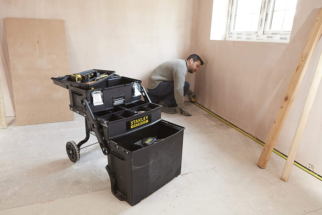 Mobile Arbeitsstation (54,9 x 73,3 x 41,3 cm, Schwerlasträder, automatische Sicherheitsverriegelung, einfahrbarer Teleskopgriff, seitliche Handgriffe)