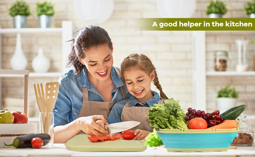 Multifunktions Schneidebrett Küche, 9 in 1 Faltbare Schneidebrett Kunststoff mit 5 Gemüseschneider Tragbares Schneidebrett Abflusskorb für Küche 