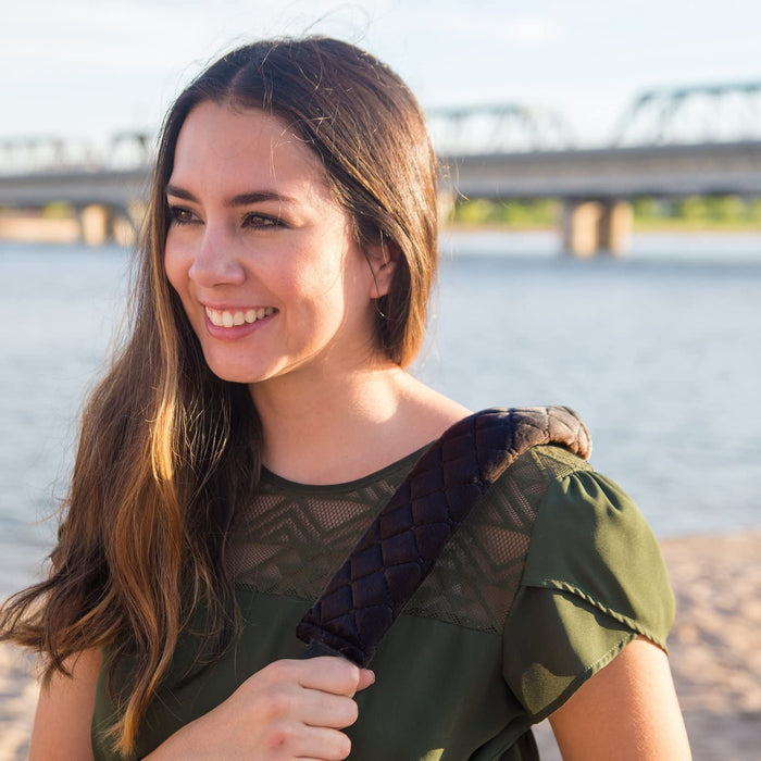2 Stück Premium Gurtpolster im Zweierpack, Polsterung für Sitzgurt im Auto für mehr Komfort auf der Reise（Schwarz）