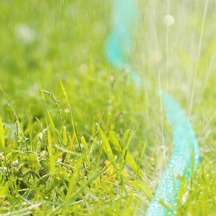 Schlauchregner, Flacher Bewässerungsschlauch, für den Garten, mit Löchern, anschlussfertig, 8,2 Meter, grün
