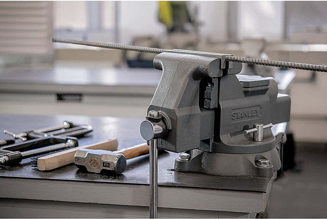 Stanley Schraubstock (schwere Ausführung, 85 mm Ausladung, 100 mm Spannweite, 1400 kg Spannkraft)