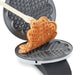 Waffeleisen für klassische Herzwaffeln, 930 W, Waffelgröße 15,5 cm, stufenlos wählbarer Bräunungsgrad, weiß, Metall