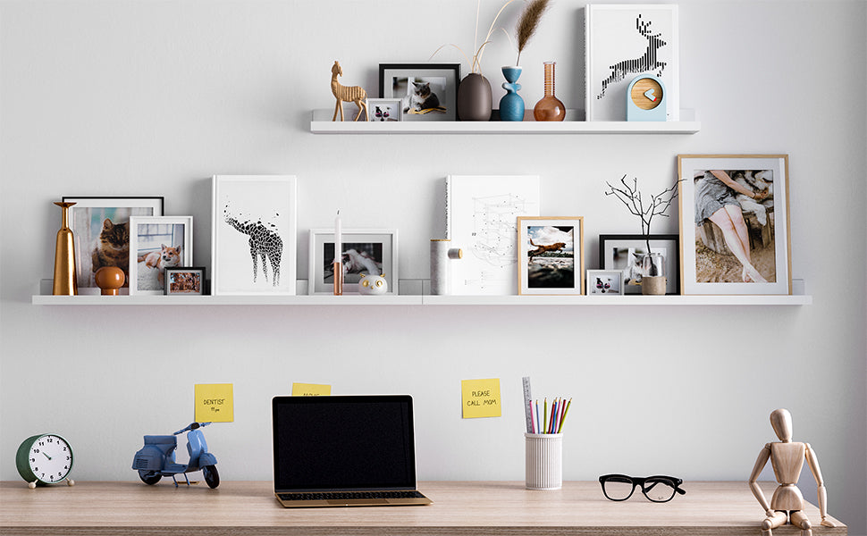 Wandregal, 2er Set, Schweberegale mit Hochglanzlackierung, 80 x 10 cm, Wandboard für Bilderrahmen und Bücher, Wohnzimmer, Schlafzimmer, Bad, Küche
